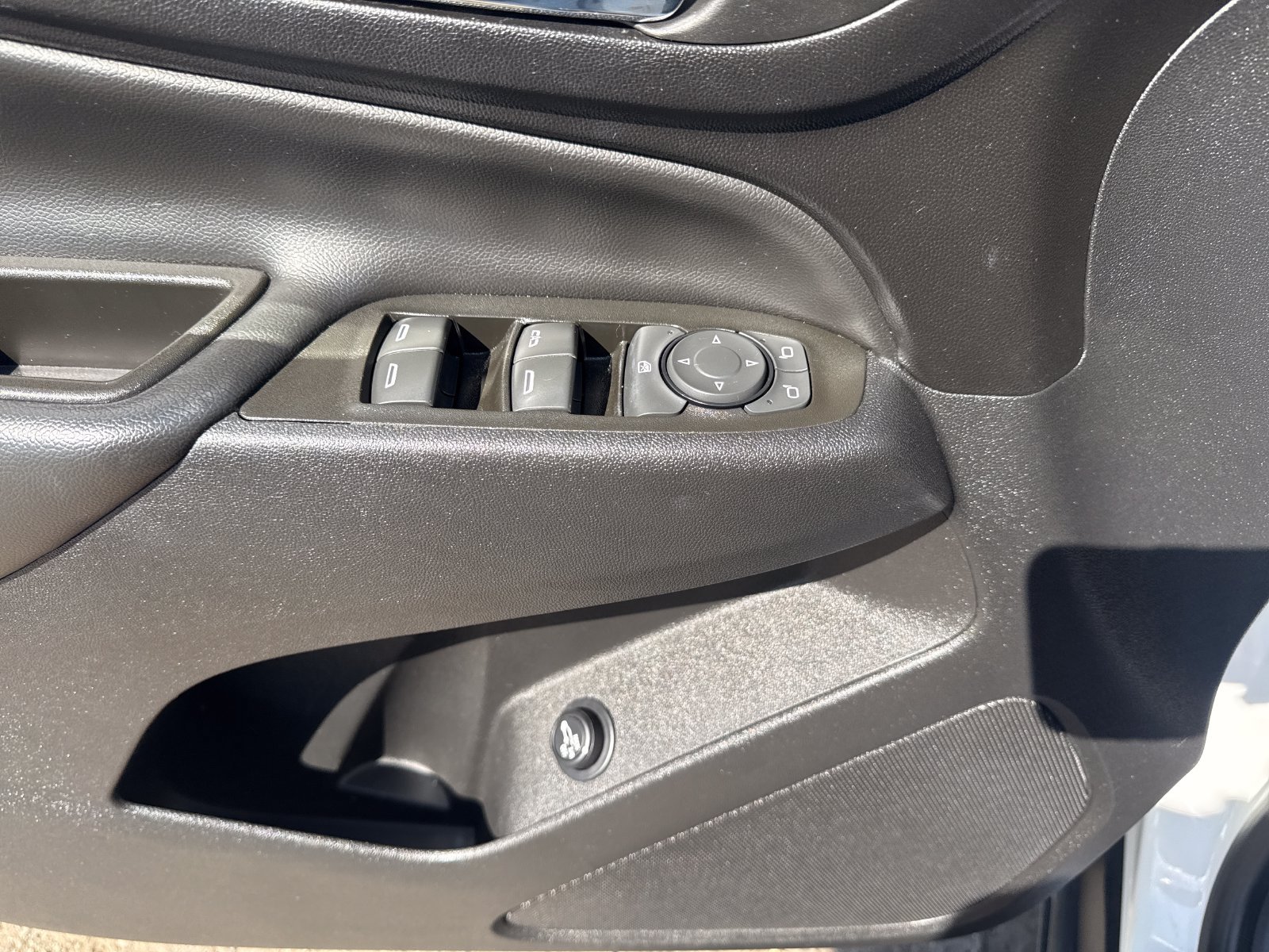 Used 2022 Chevrolet Equinox LT FWD image 11