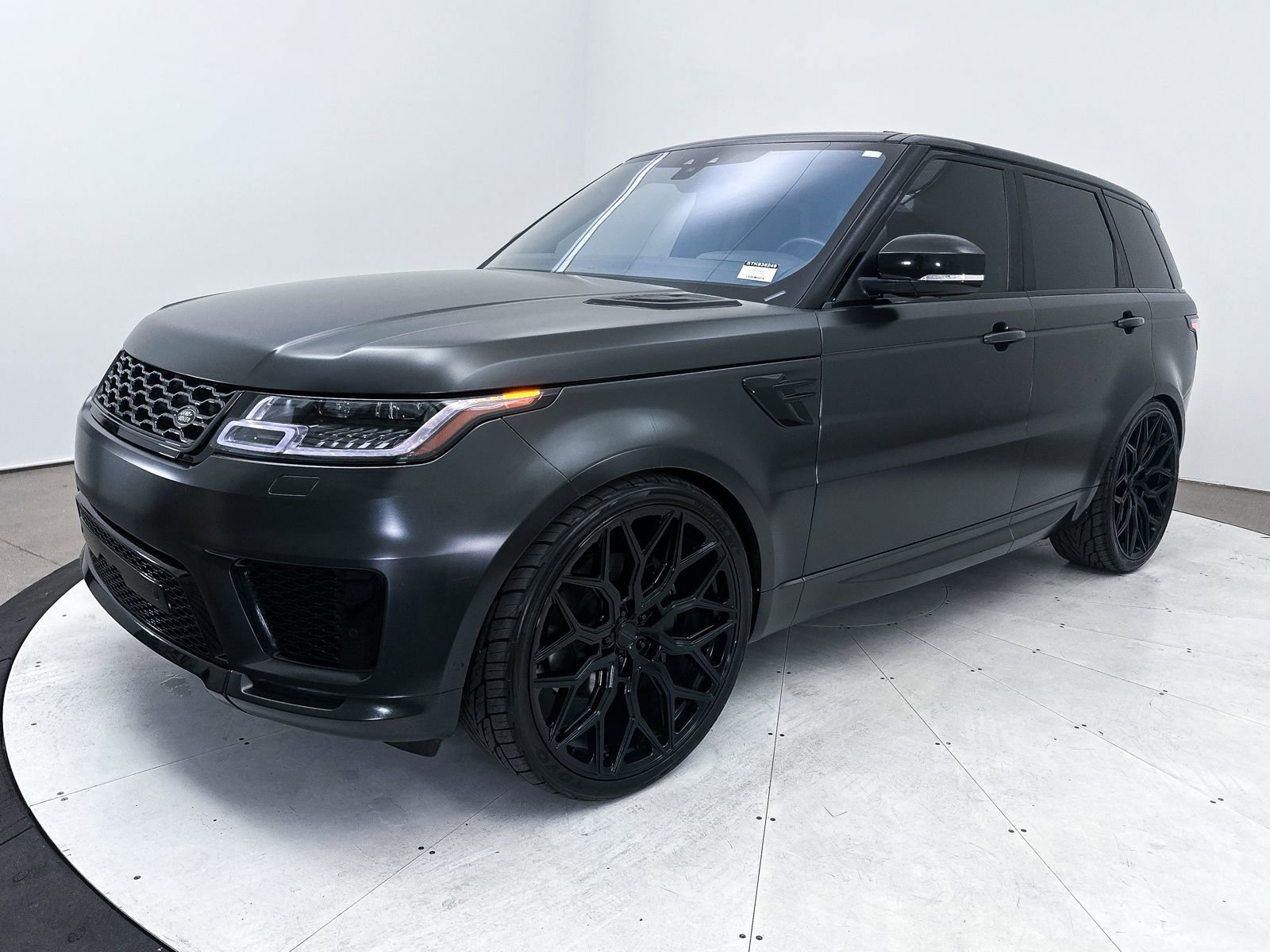 Used 2019 Land Rover Range Rover Sport HSE image 18