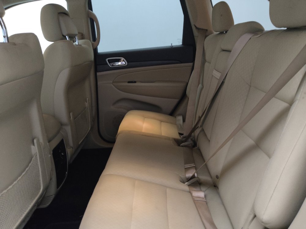 Used 2022 Jeep Grand Cherokee Laredo E RWD image 18