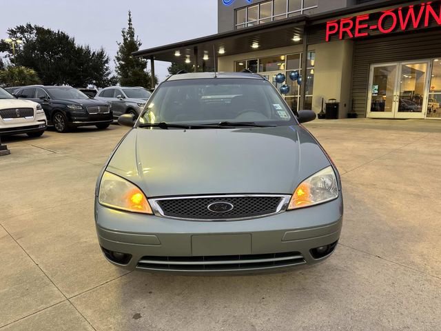 Used 2005 Ford Focus ZXW Wagon image 3