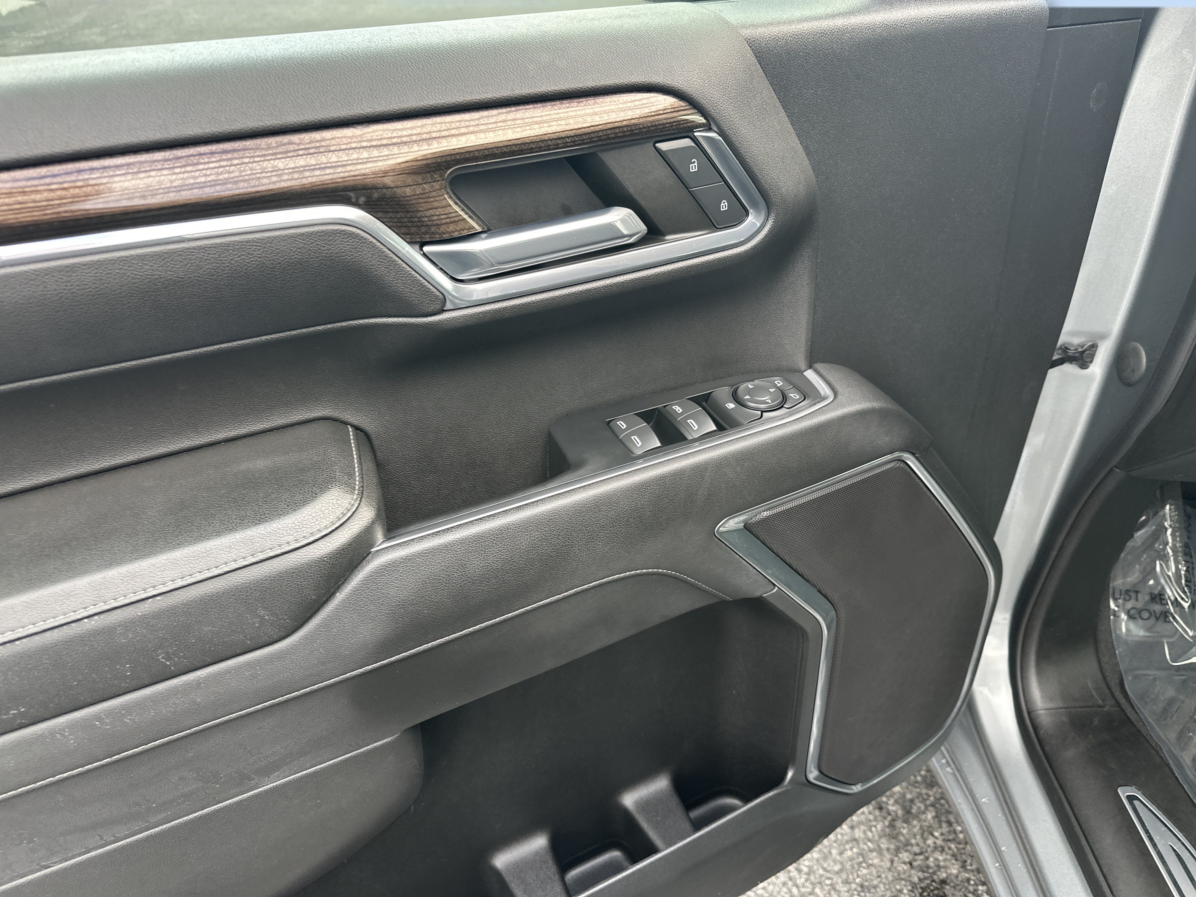 Certified 2023 Chevrolet Silverado 1500 LT AWD/4WD image 8