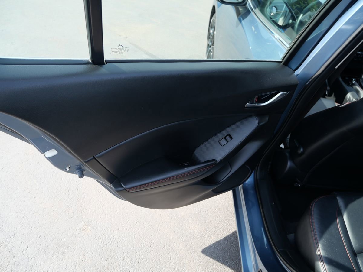 Used 2014 MAZDA MAZDA3 s Touring FWD image 18