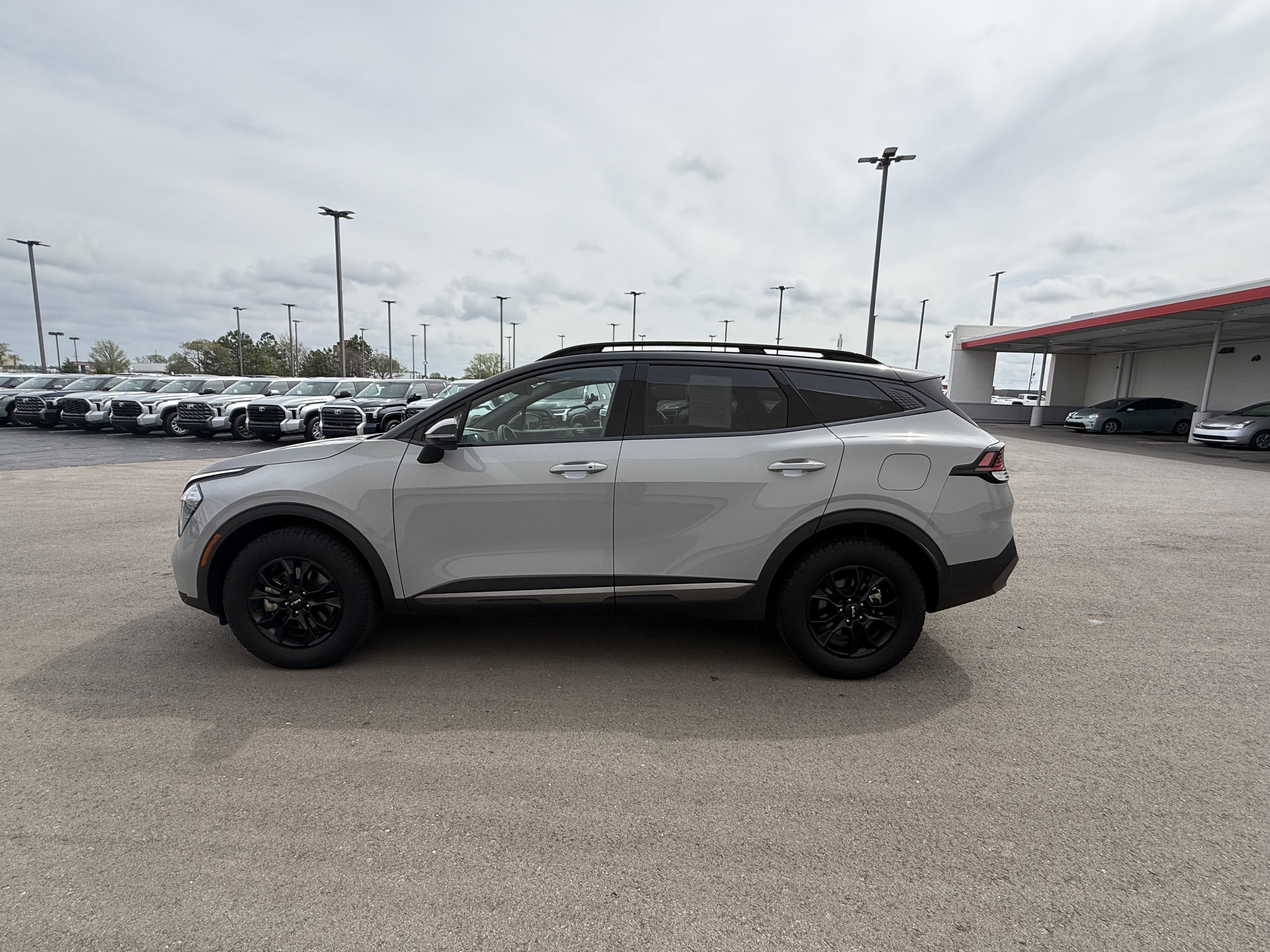 Used 2023 Kia Sportage X-Pro image 32