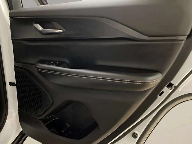 Used 2024 Jeep Grand Cherokee Laredo RWD image 64