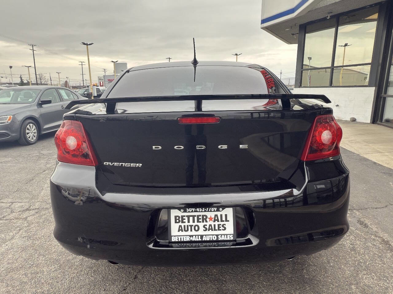 Used 2012 Dodge Avenger SXT Plus image 6