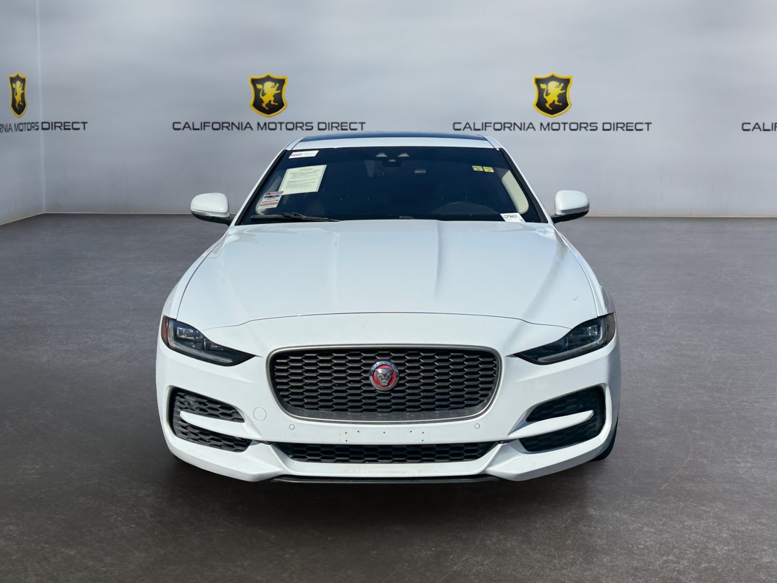 Used 2020 Jaguar XE S RWD image 8
