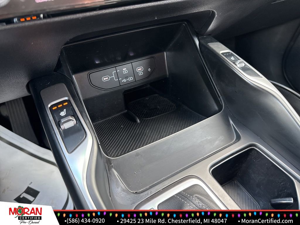 Used 2025 Kia Sorento S image 17