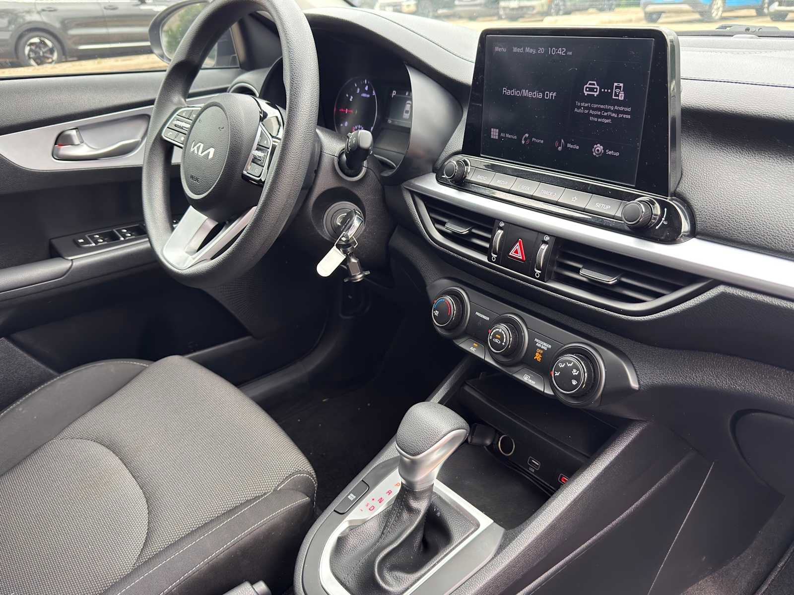 Certified 2024 Kia Forte LXS w/ LXS Technology Package FWD image 29