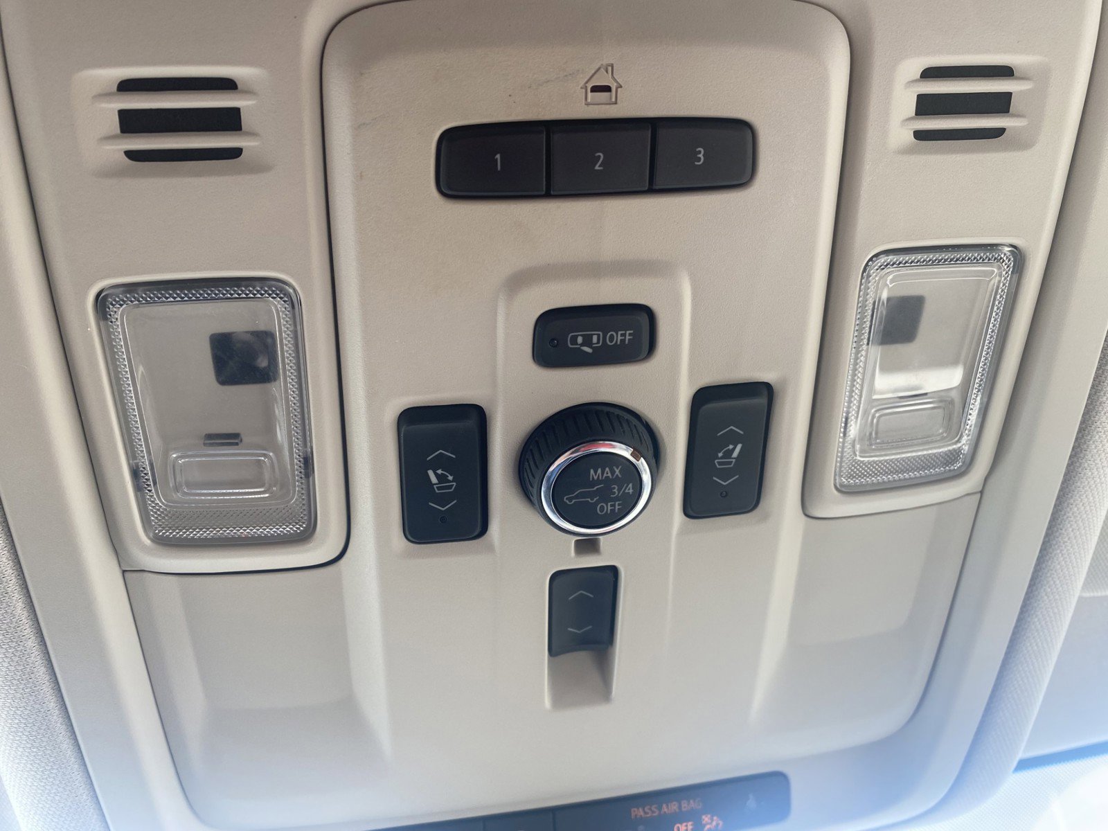 Used 2022 GMC Yukon XL Denali RWD image 21