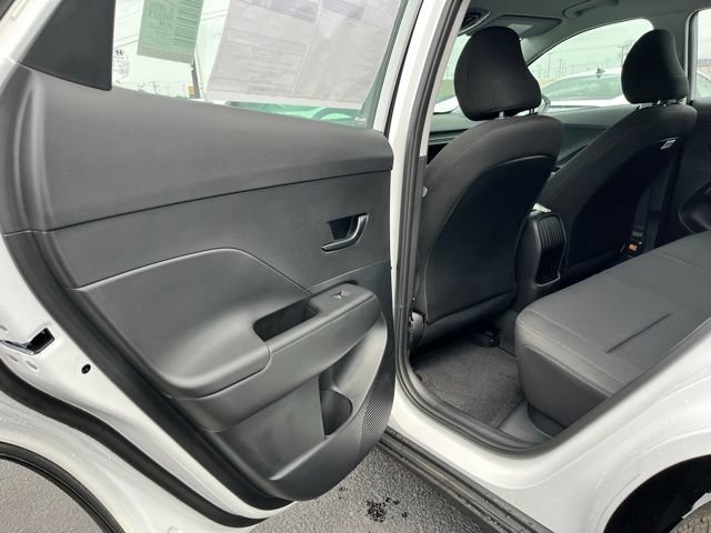 New 2026 Hyundai Kona SE FWD image 17