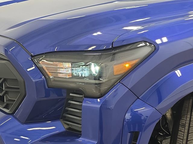 Certified 2025 Toyota Tacoma SR5 image 27