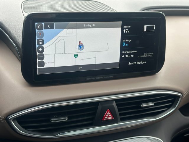 Used 2023 Hyundai Santa Fe Limited w/ Cargo Package image 28