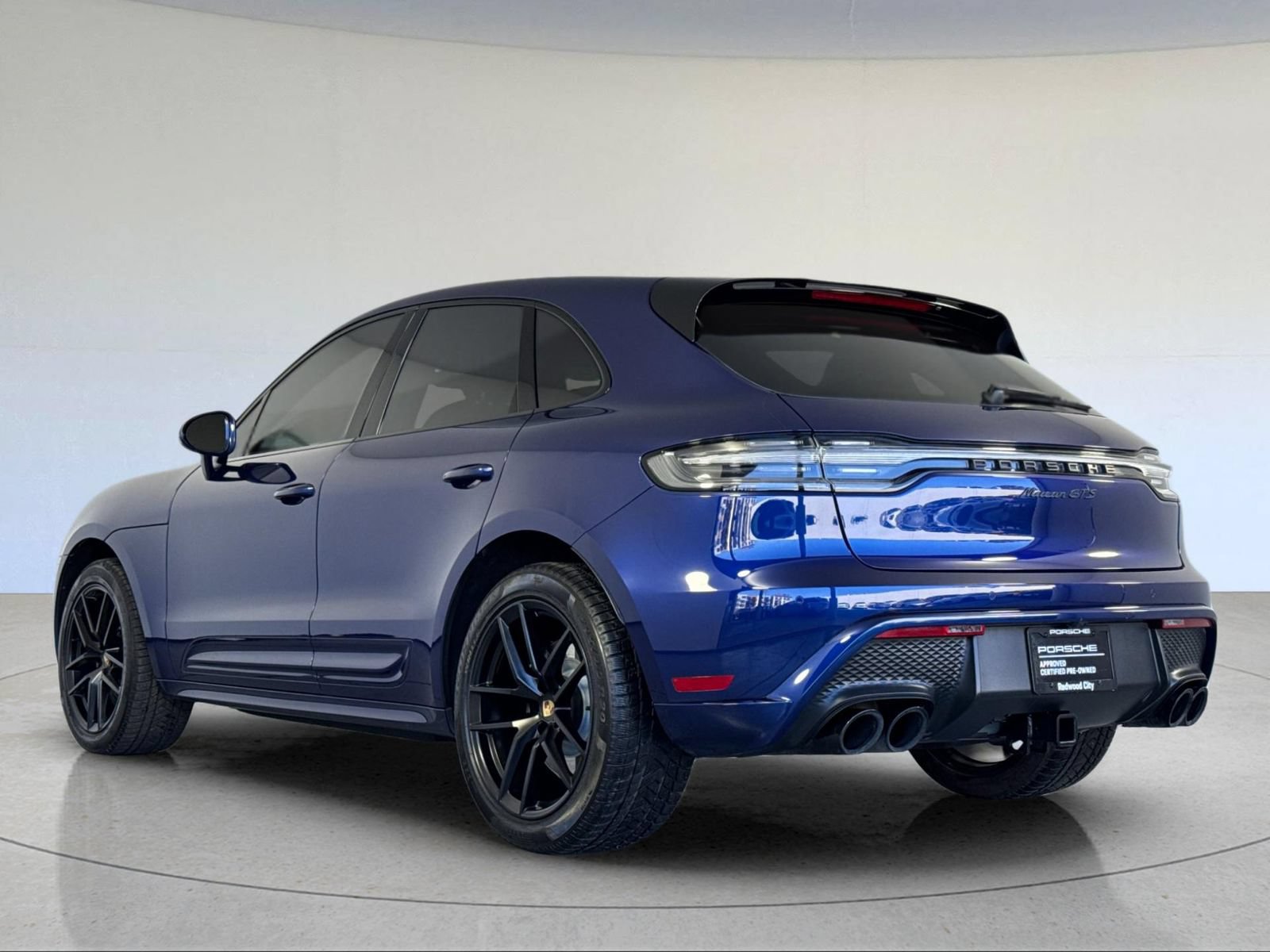 Certified 2024 Porsche Macan GTS AWD/4WD image 3