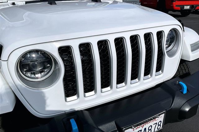 Used 2023 Jeep Wrangler Unlimited Sahara image 32
