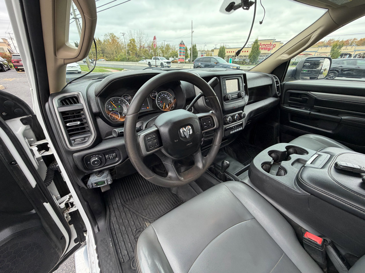 Used 2020 RAM 5500 Tradesman image 15