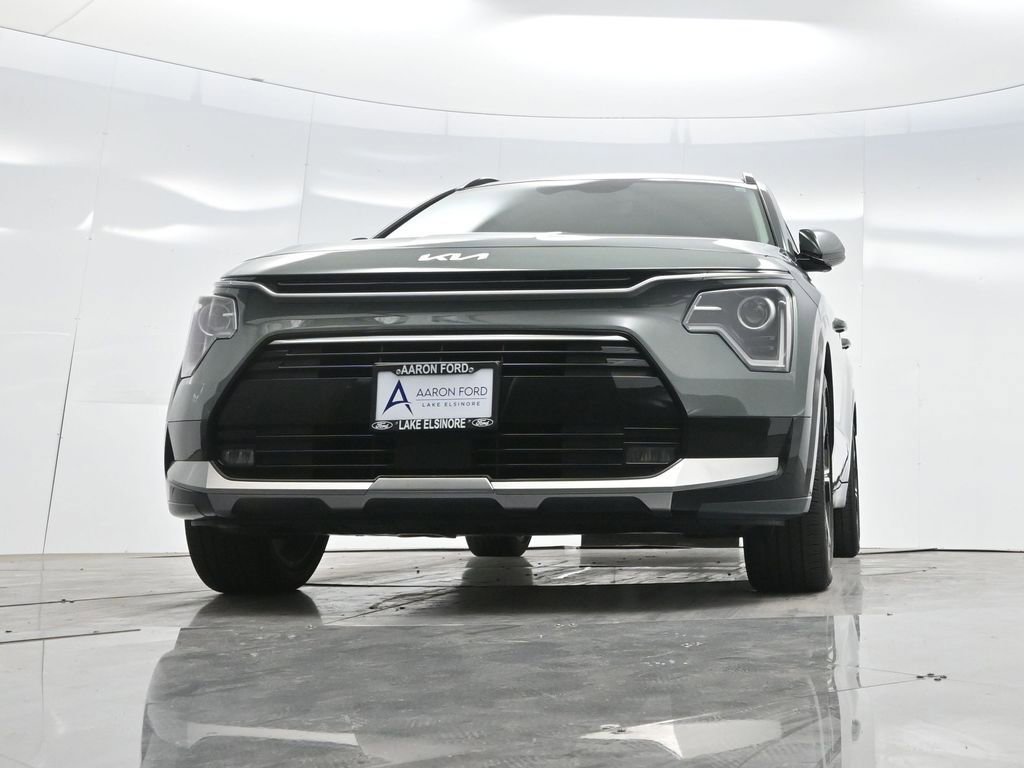 Used 2023 Kia Niro EX Touring image 50