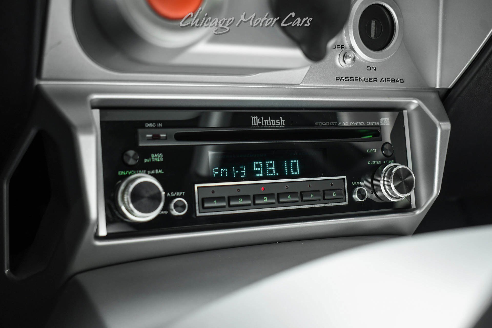 Used 2005 Ford GT image 14