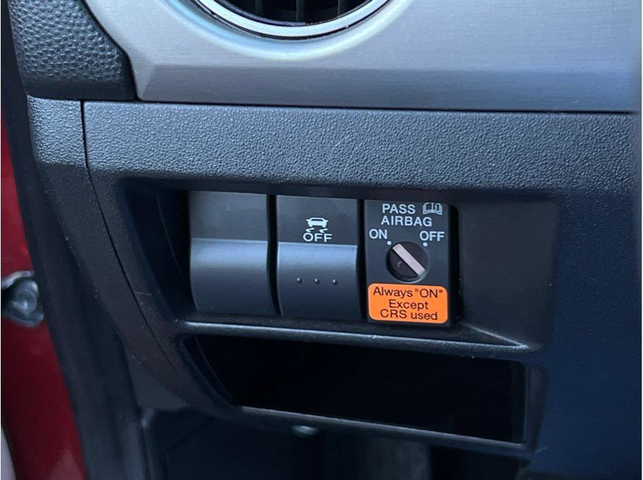 Used 2012 MAZDA MX-5 Miata Grand Touring w/ Premium Pkg image 12