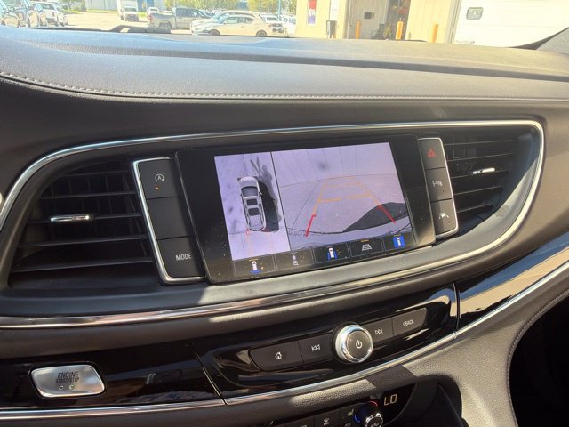 Used 2022 Buick Enclave Avenir w/ Avenir Technology Package FWD image 31