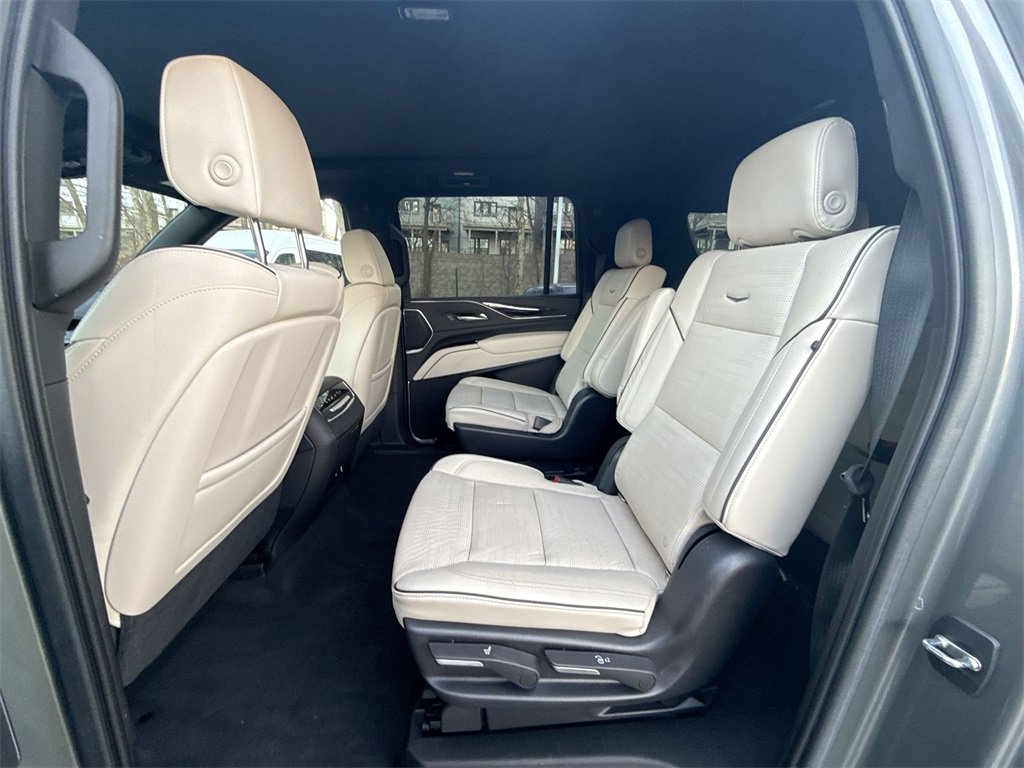 Used 2021 Cadillac Escalade ESV Sport image 24