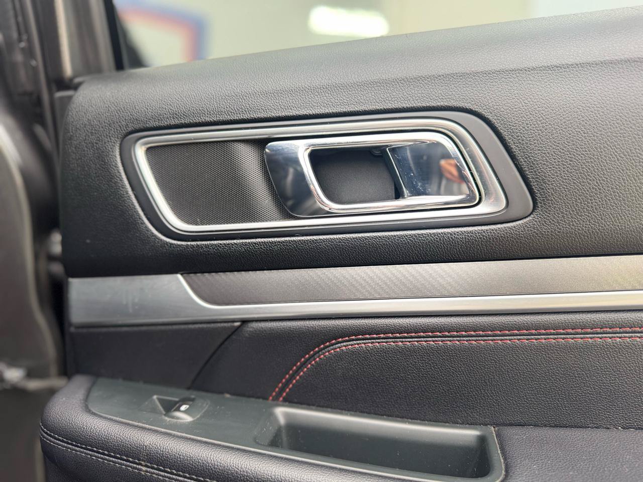 Used 2018 Ford Explorer Sport AWD/4WD image 55
