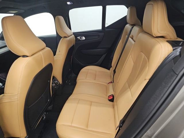 Used 2020 Volvo XC40 T5 Inscription w/ Protection Package AWD/4WD image 30