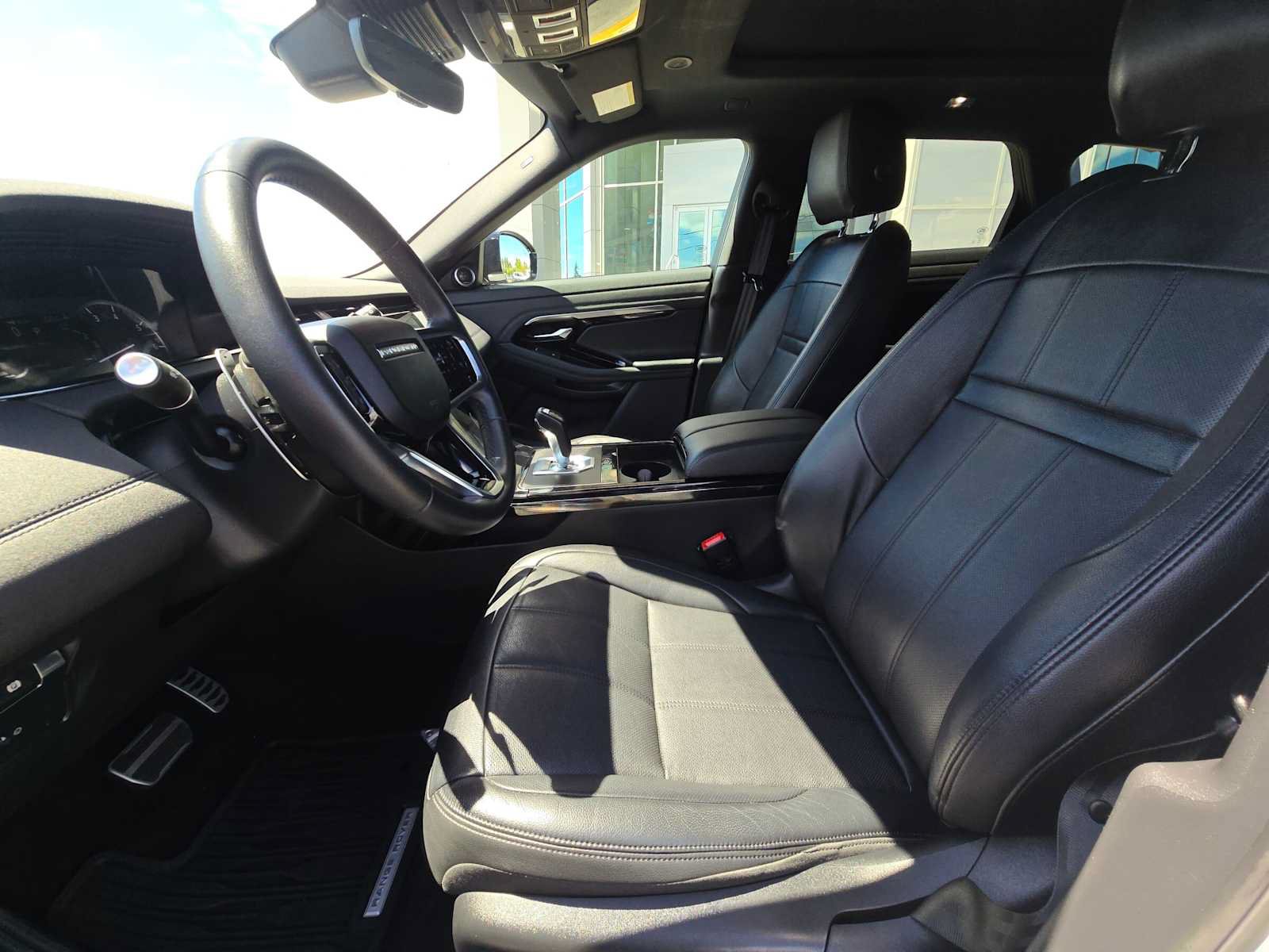 Used 2023 Land Rover Range Rover Evoque R-Dynamic SE AWD/4WD image 21