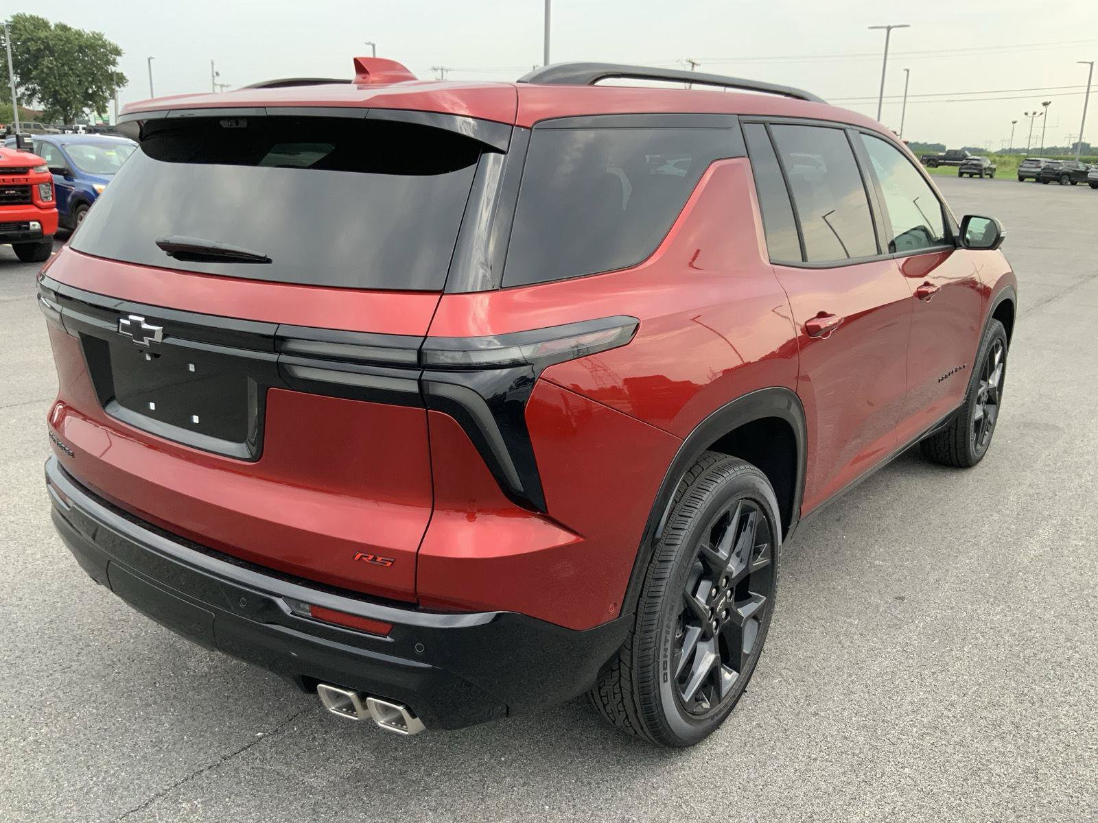 New 2026 Chevrolet Traverse RS w/ LPO, Floor Liner Package FWD image 13