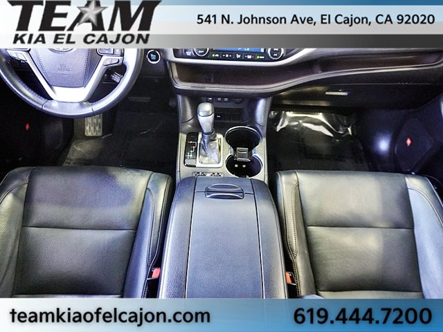Used 2019 Toyota Highlander Limited FWD image 26