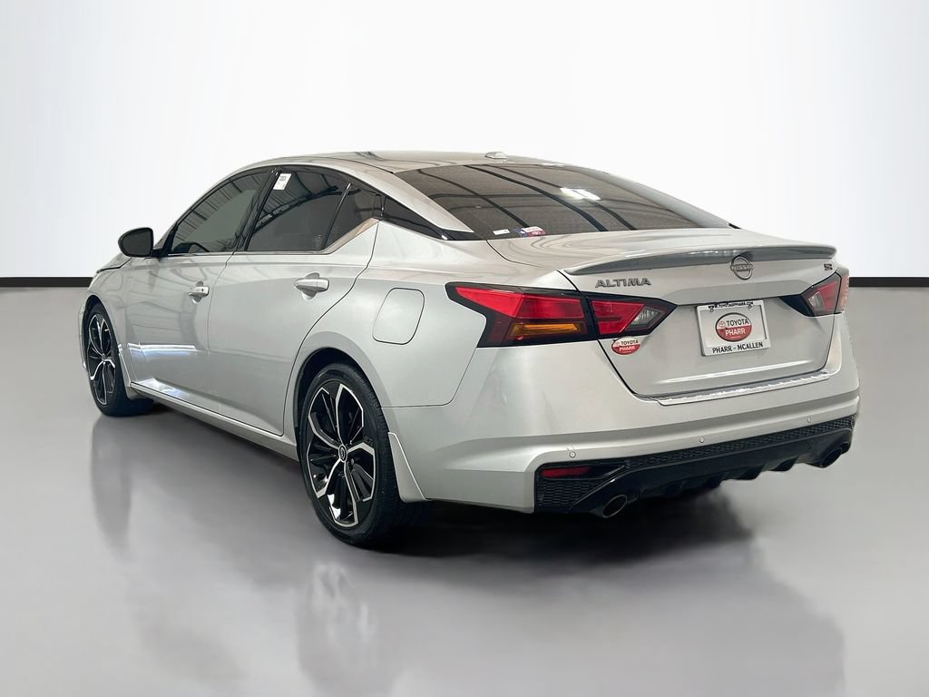 Used 2023 Nissan Altima 2.5 SR w/ SR Premium Package FWD image 6