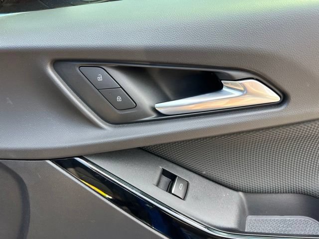 Used 2026 Chevrolet Equinox RS w/ Convenience Package III FWD image 35