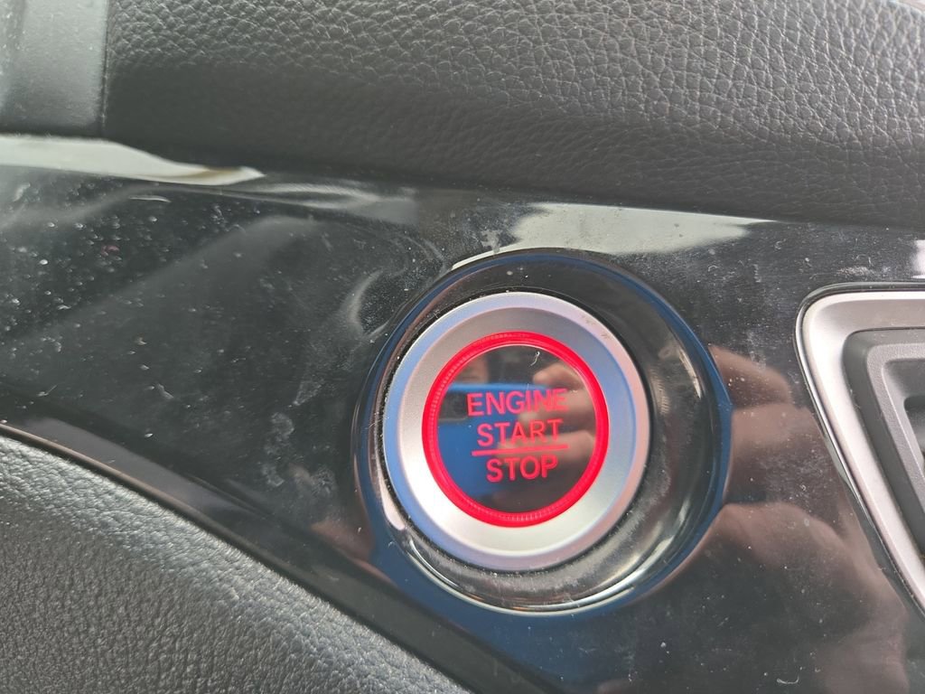 Used 2021 Honda Pilot Touring image 30