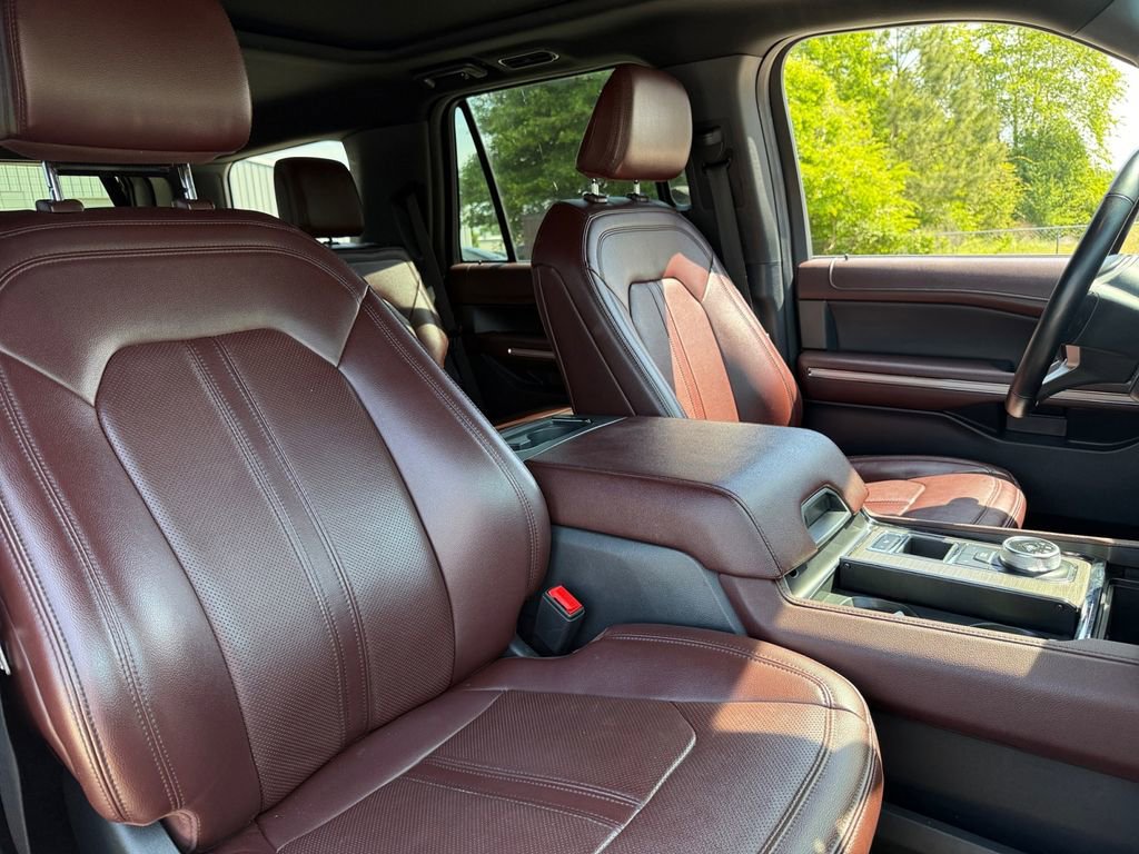 Certified 2024 Ford Expedition Limited image 19