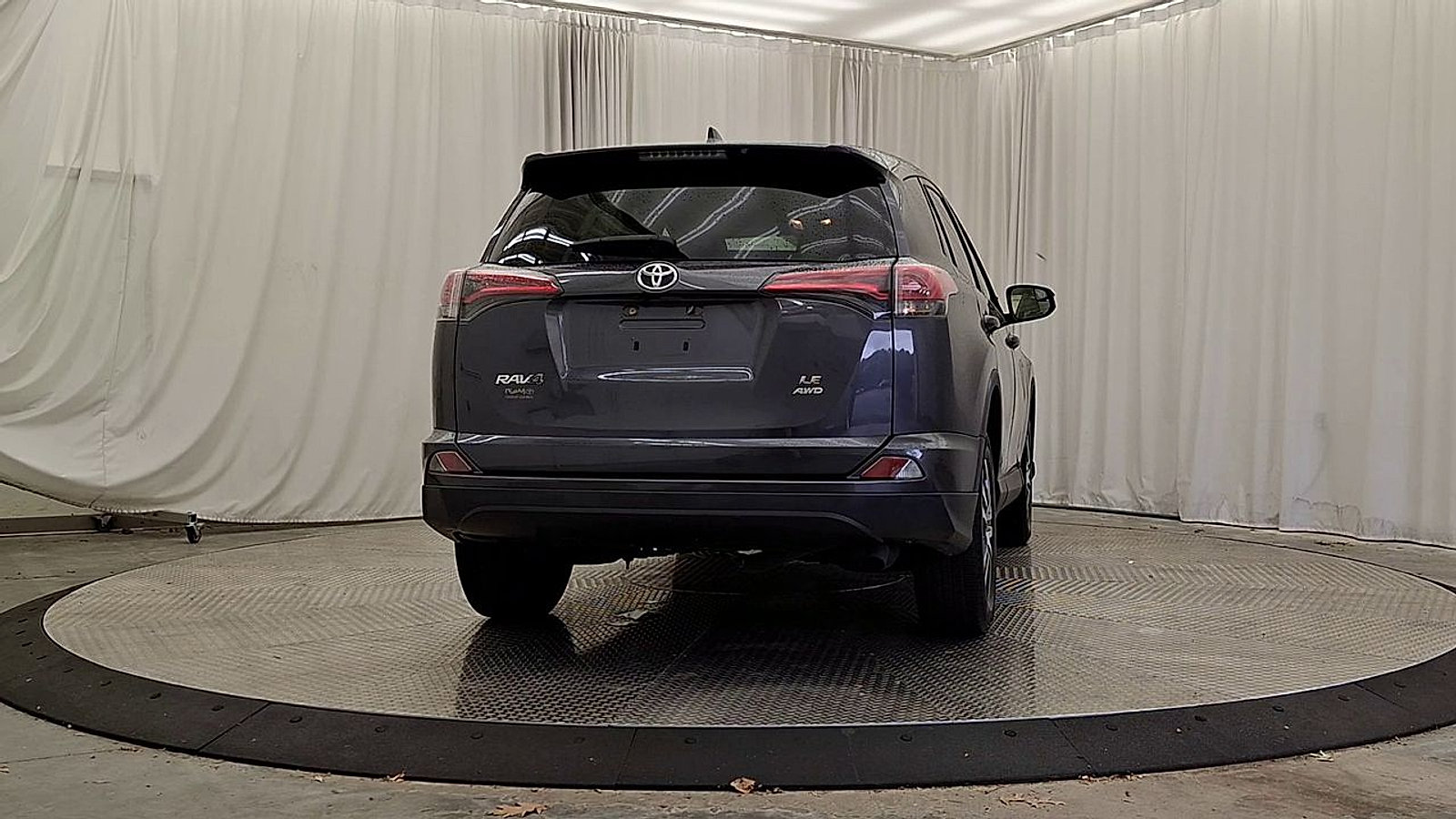 Used 2018 Toyota RAV4 LE w/ All Weather Liner Package AWD/4WD image 8