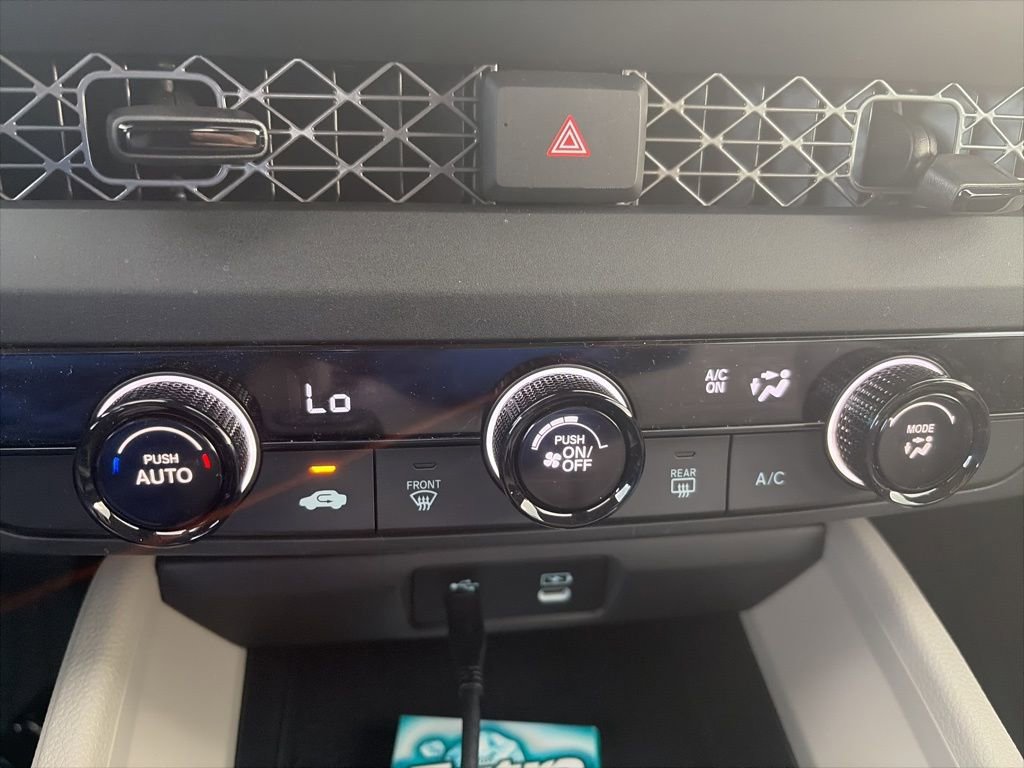 Certified 2025 Honda Accord LX image 19