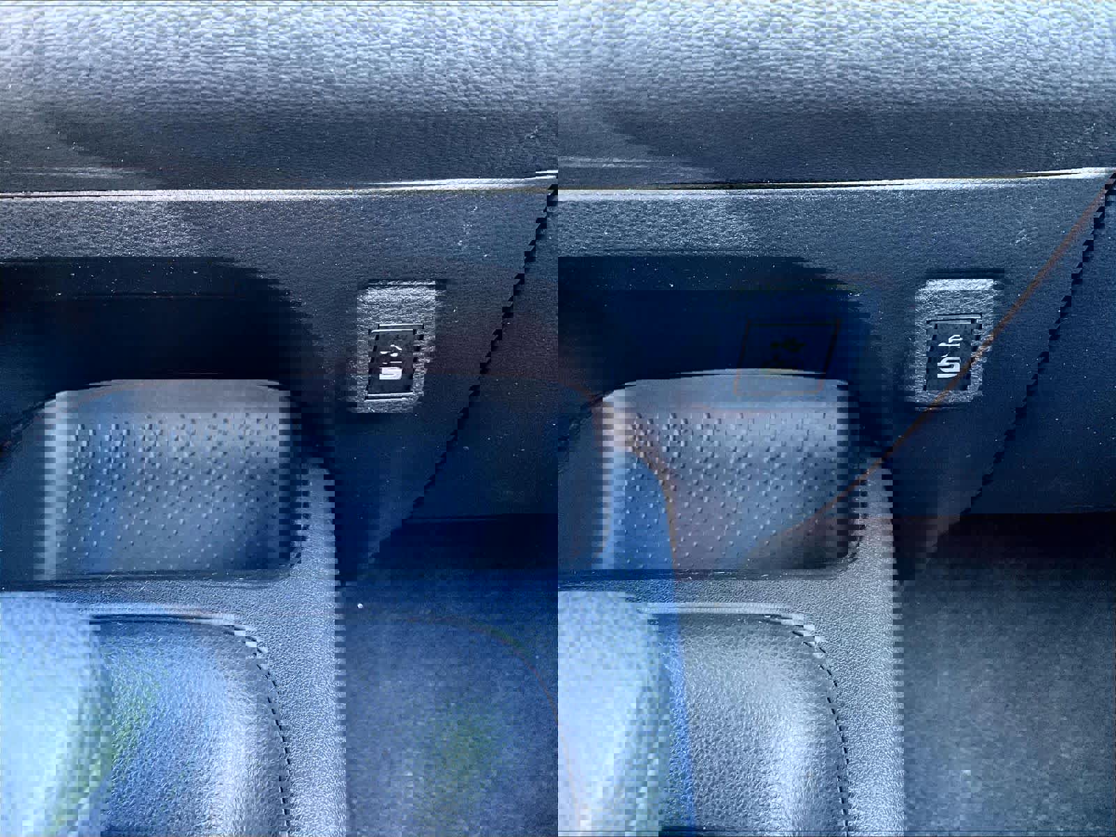 Used 2023 Toyota Corolla LE image 27