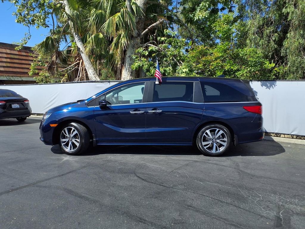Used 2021 Honda Odyssey Touring image 3