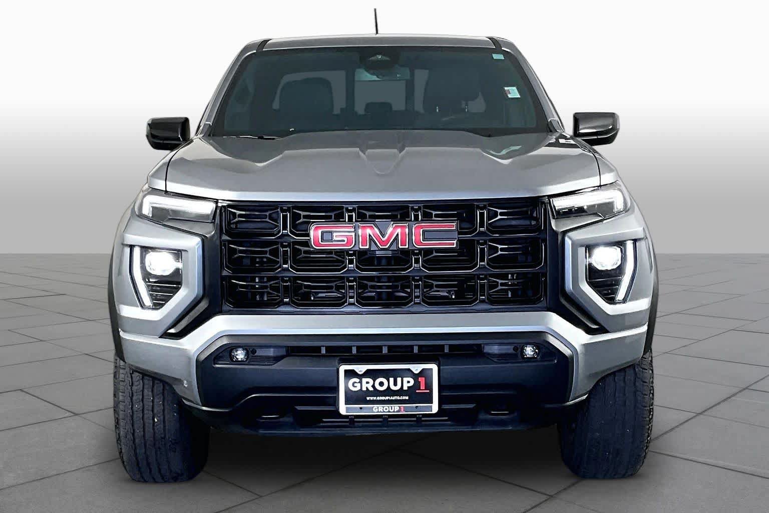 Used 2025 GMC Canyon Elevation w/ Convenience Package RWD image 4