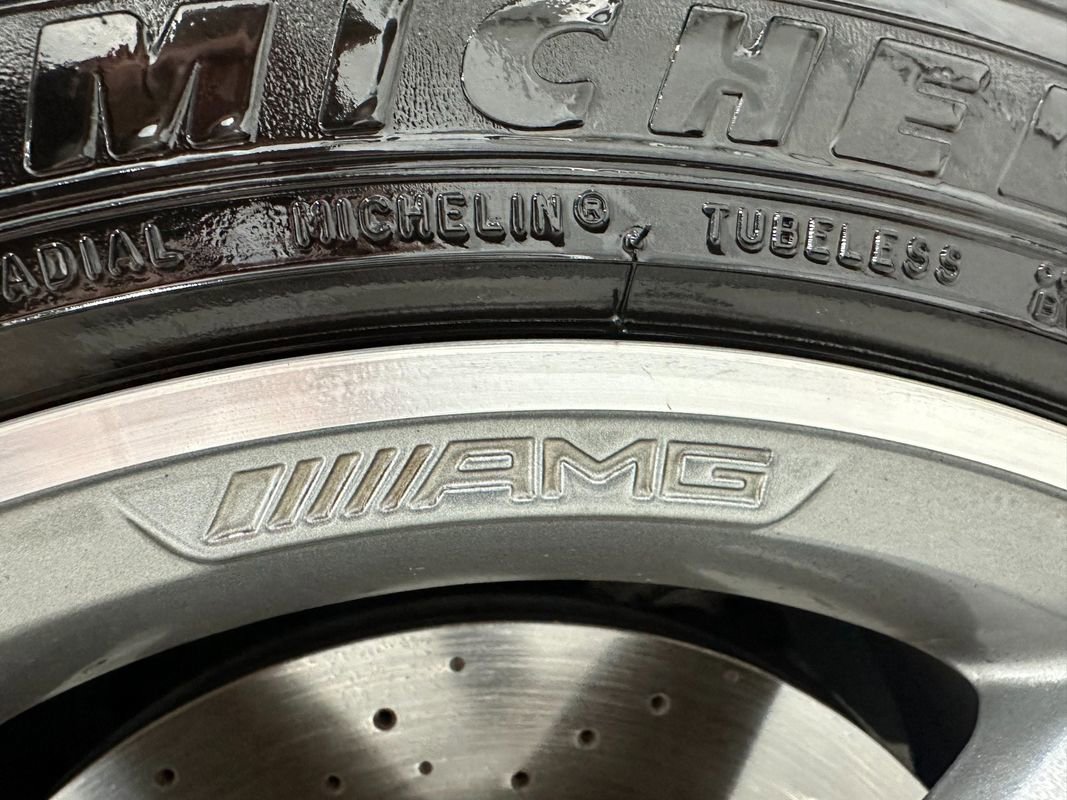 Used 2017 Mercedes-Benz E 400 4MATIC Wagon image 10