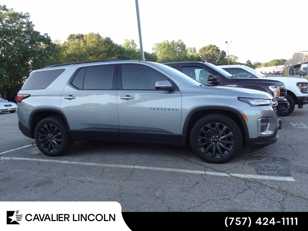 Used 2023 Chevrolet Traverse RS AWD/4WD image 3
