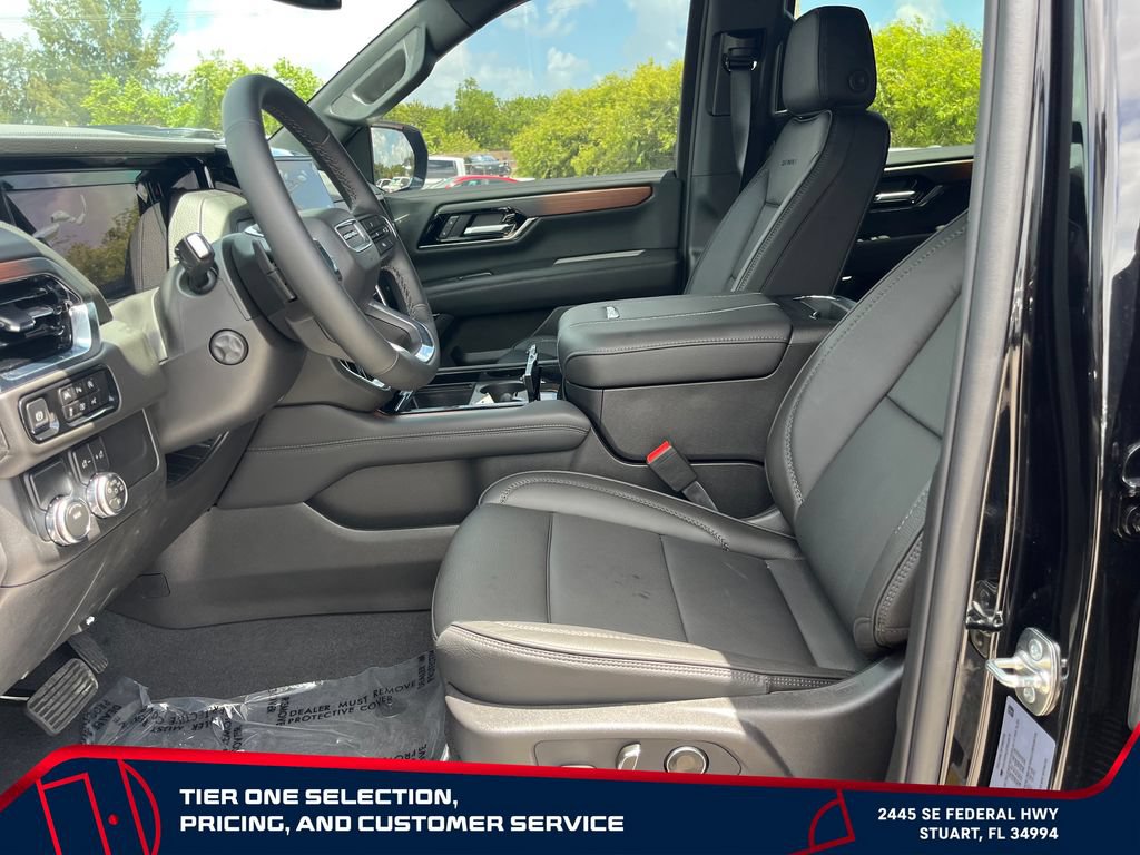 New 2026 GMC Yukon Denali w/ LPO, Floor Liner Package RWD image 9