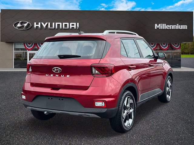 Certified 2023 Hyundai Venue Limited w/ Cargo Package FWD image 6