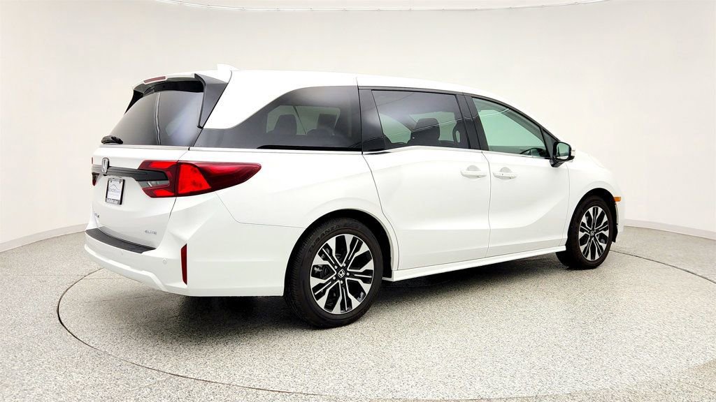 Used 2026 Honda Odyssey Elite image 5