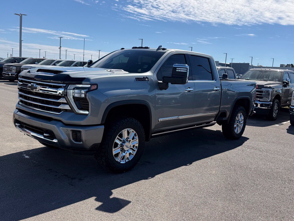 Used 2024 Chevrolet Silverado 2500 High Country w/ Technology Package AWD/4WD image 19