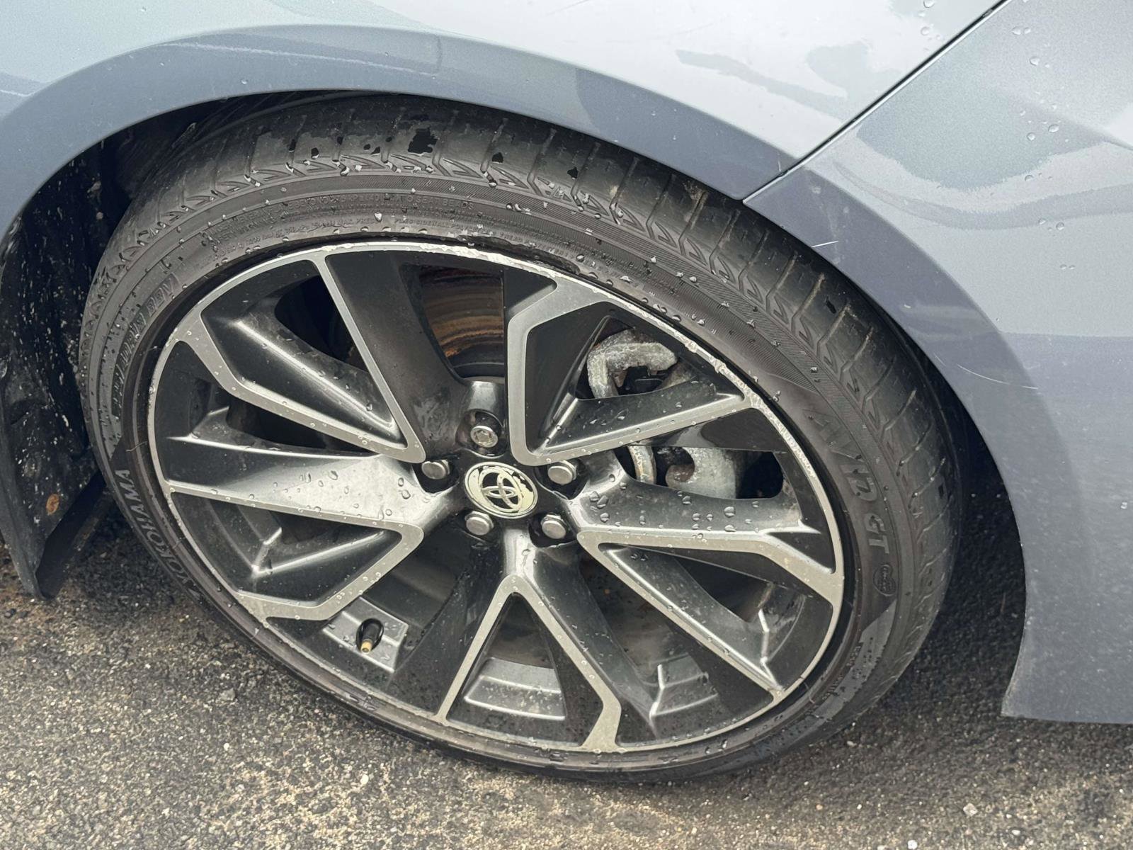 Used 2022 Toyota Corolla SE w/ SE Premium Package image 6