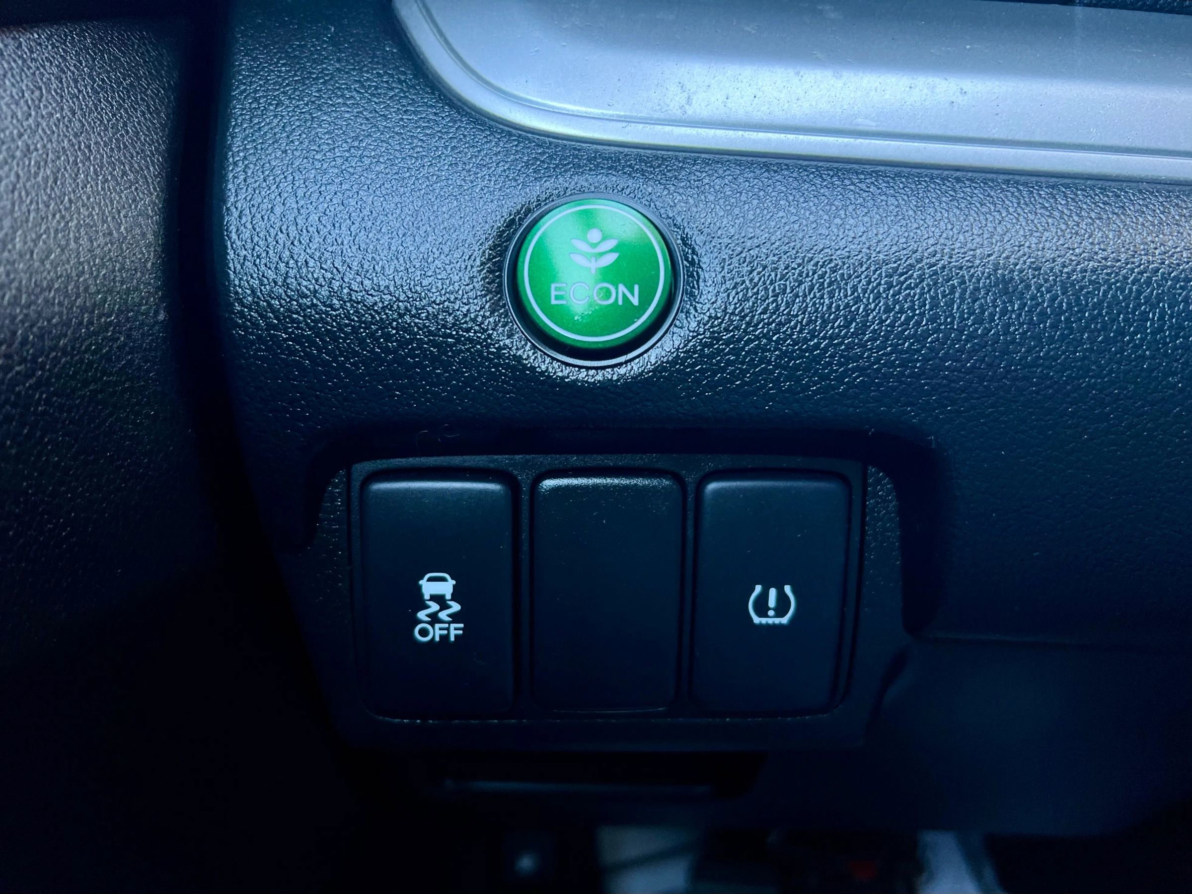 Used 2016 Honda CR-V LX image 25