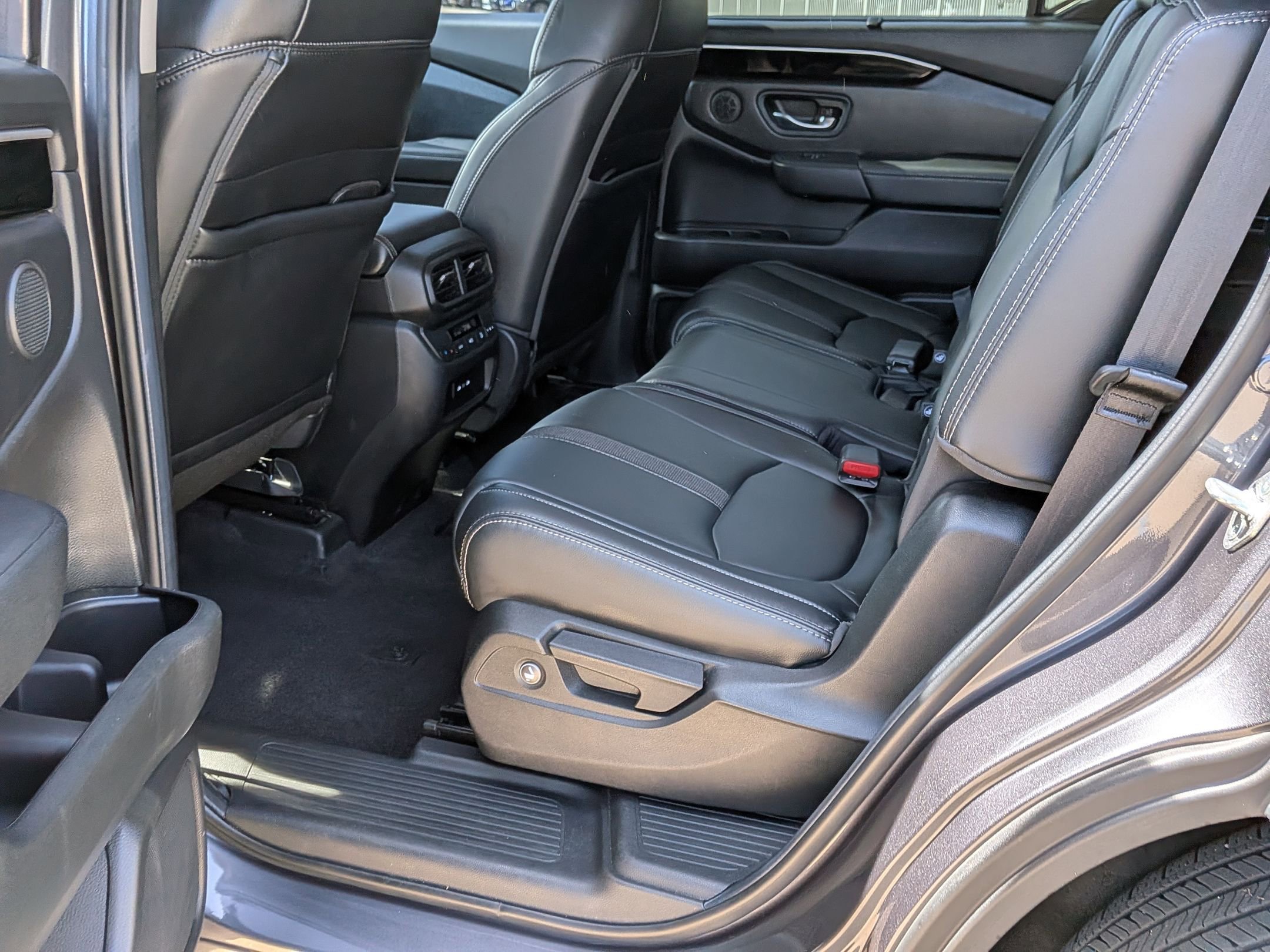 Certified 2025 Honda Pilot EX-L image 22