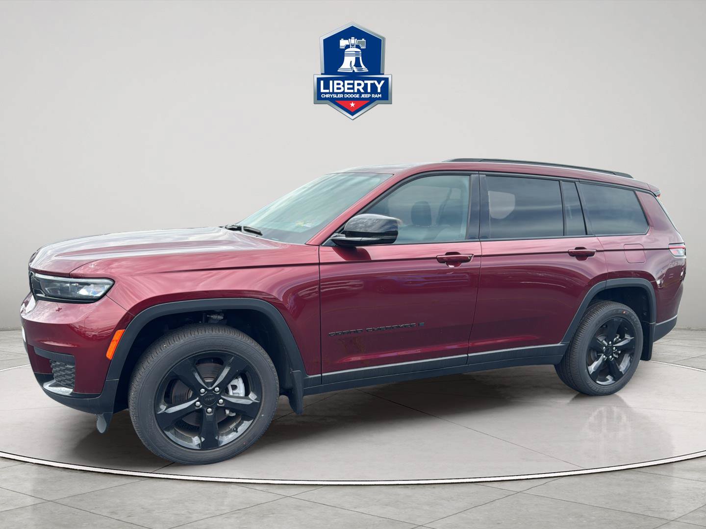 New 2025 Jeep Grand Cherokee L Altitude AWD/4WD image 4