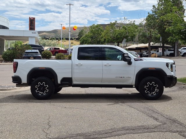 Used 2025 GMC Sierra 2500 AT4X AWD/4WD image 4