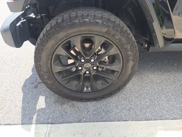 Used 2025 Jeep Gladiator Sport AWD/4WD image 9